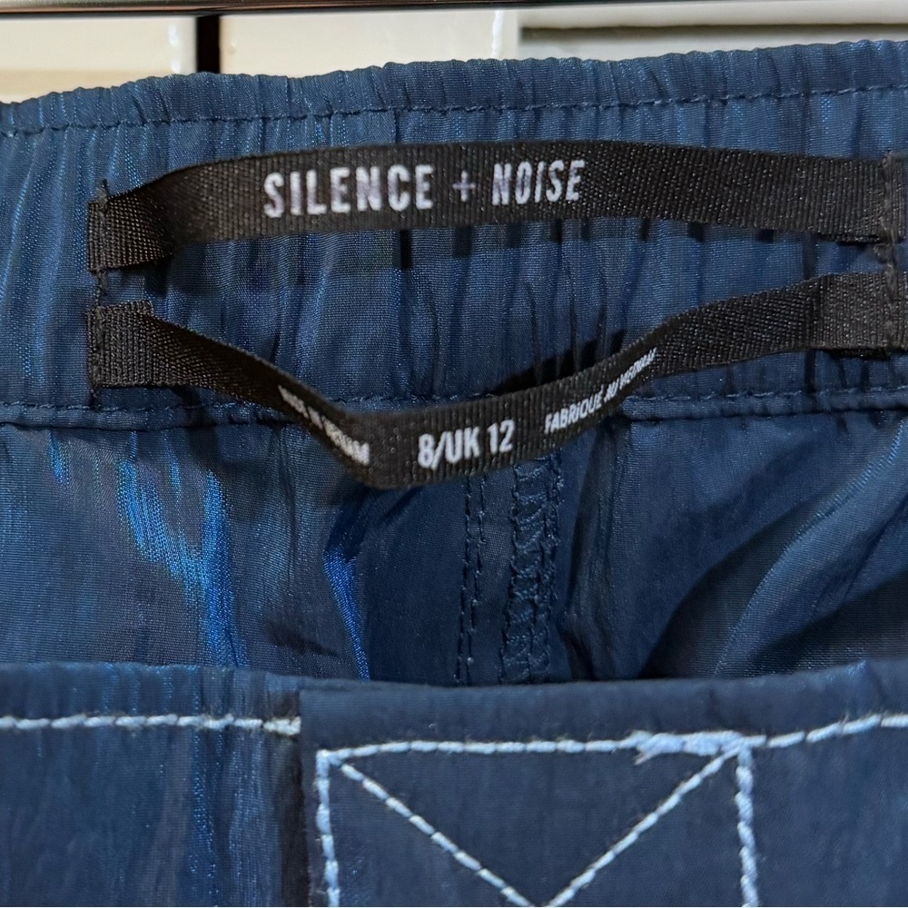 Urban Outfitters Silence + Noise Reflective Pants Women's Navy Blue Trousers - Picture 4 of 6